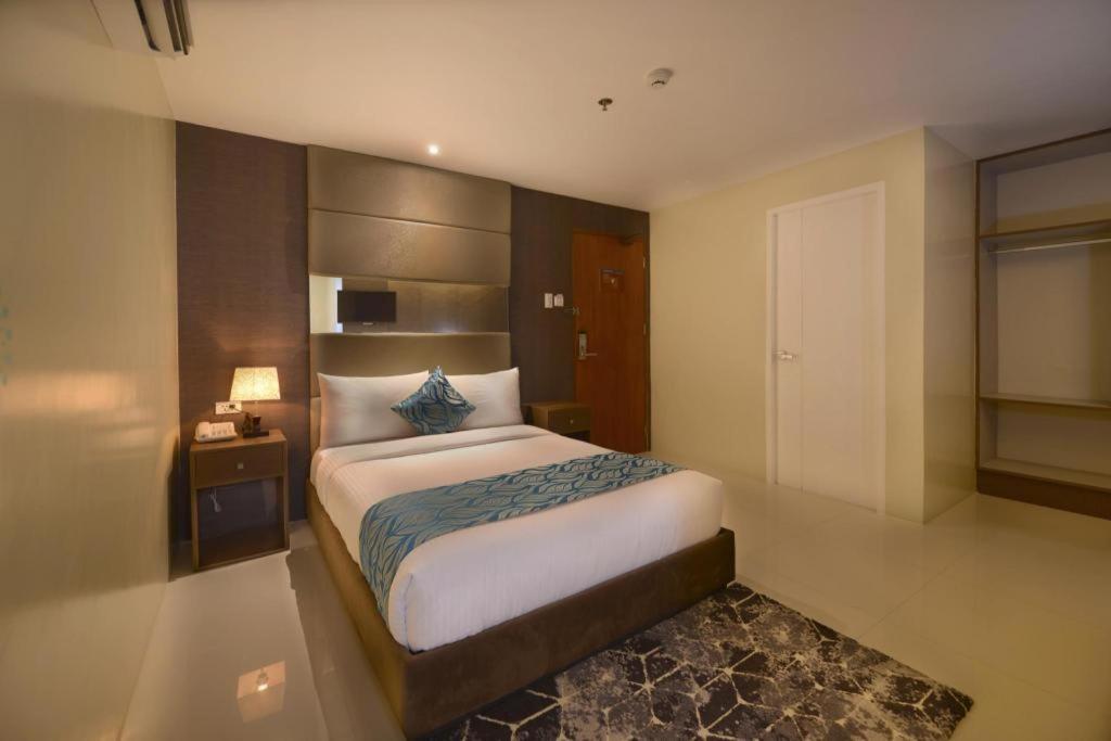 Hotel Estrella Таклобан Экстерьер фото